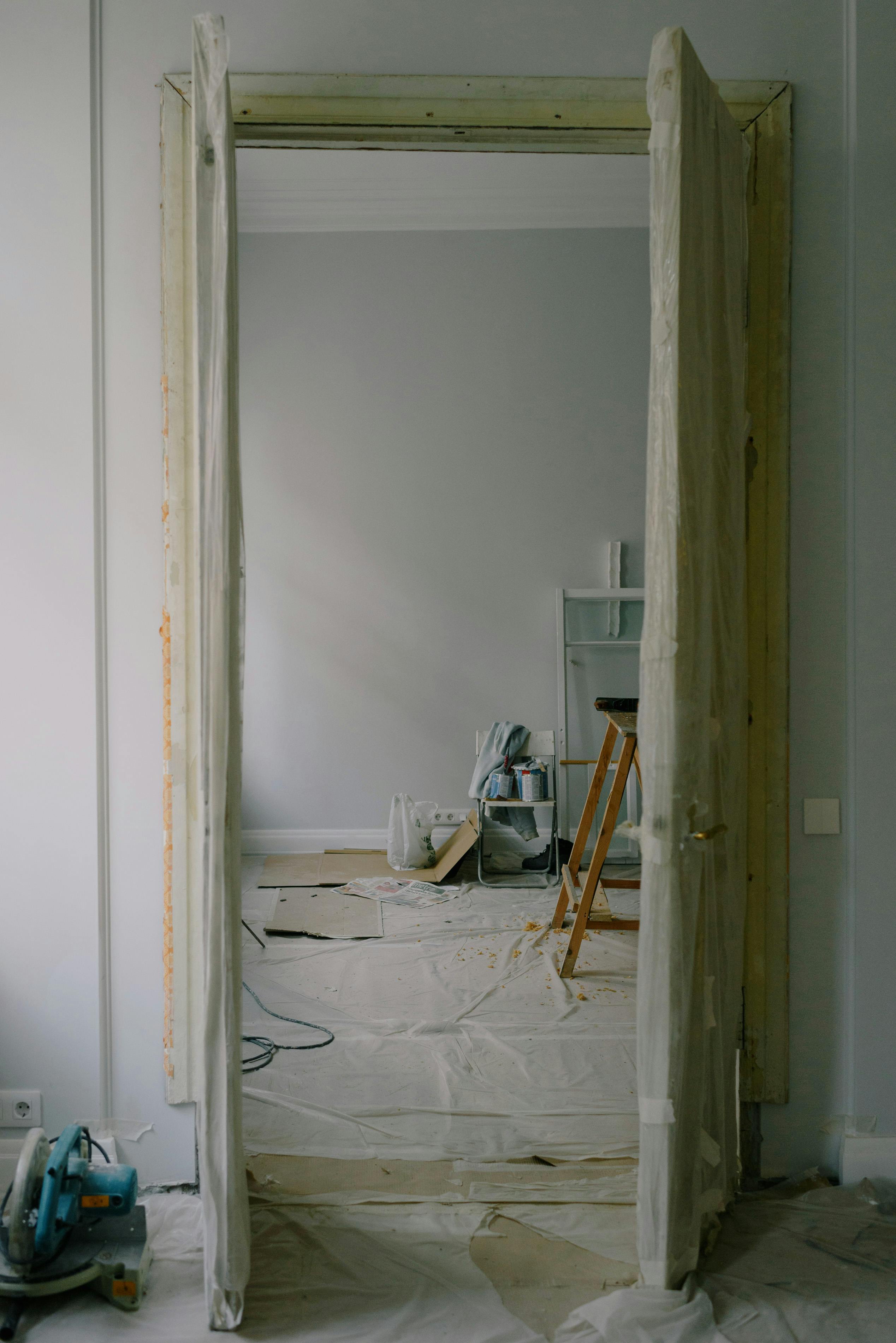 Preparación y pintura de apartamento en Chamberí Madrid - LEFTARO